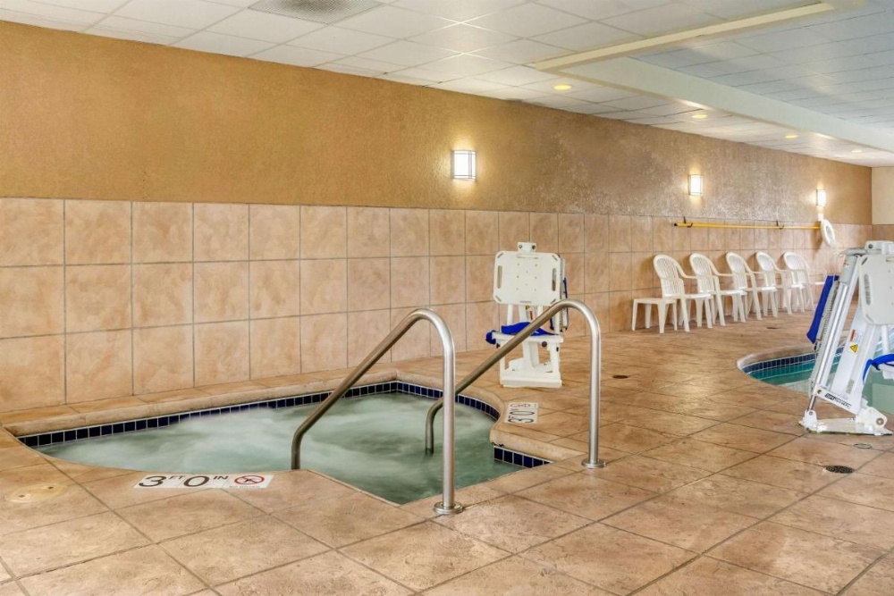Sleep Inn & Suites Airport Image 12