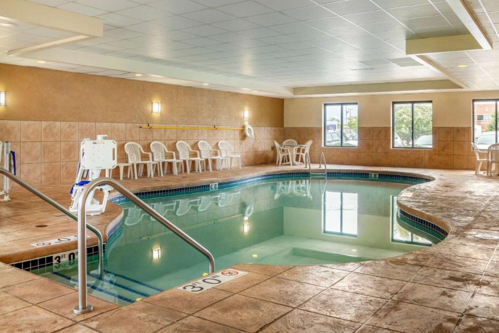 Sleep Inn & Suites Airport Image 13