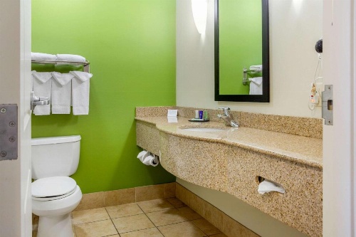 Sleep Inn & Suites Airport image 17