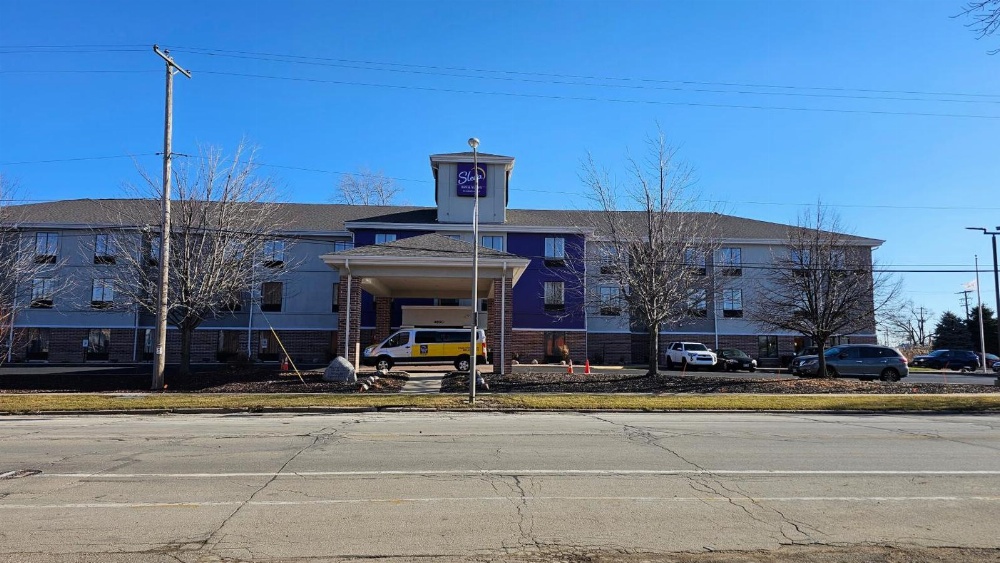 Sleep Inn & Suites Airport Main image