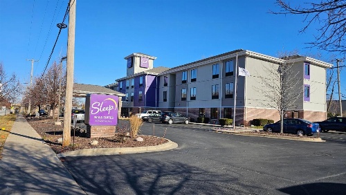 Sleep Inn & Suites Airport image 3